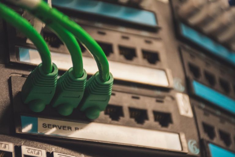 EKS vs AKS vs GKE: Picking Managed Kubernetes by Cloud Footprint and Data Transfer Costs